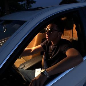 Meet your Posher, Bennie